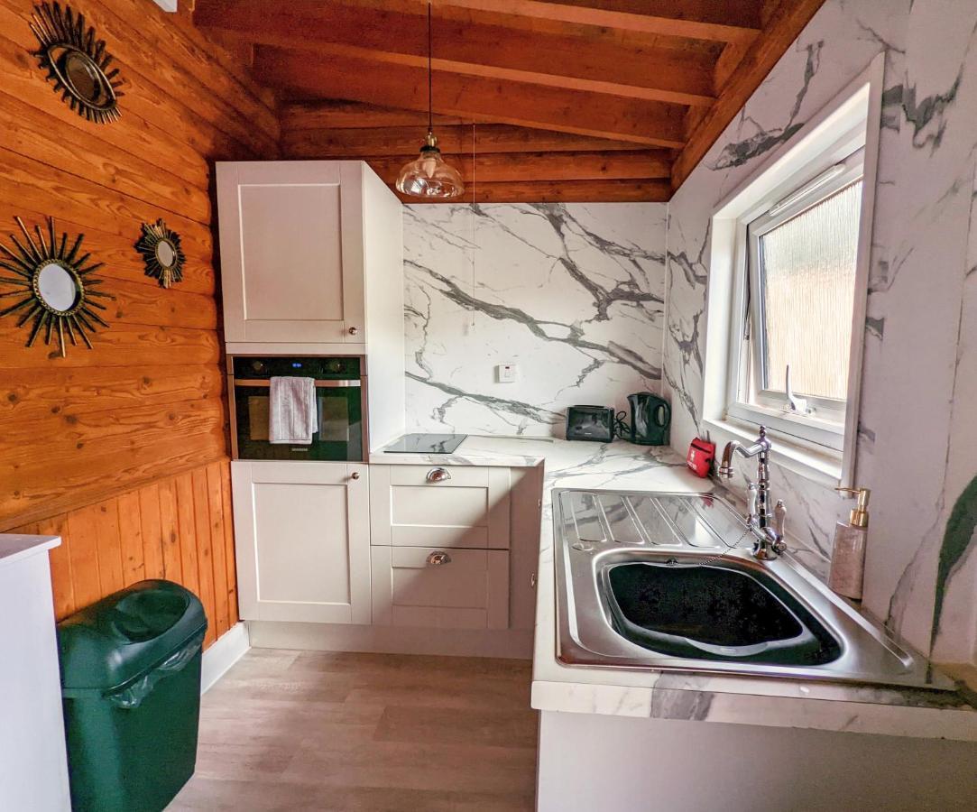 Вілла Kaoglen Squirrel Drey-Hot Tub-Pet Friendly-Perth Balnald Екстер'єр фото